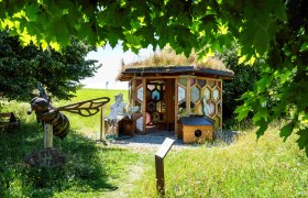 Bienenpavillion im Bienenpark Klein-Pöchlarn, © Robert Herbst