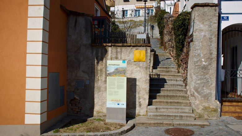 Themenweg Der Rote Faden, © Stadt Melk