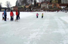 Eislaufen am Stadtsee Allentsteig, © Waldhör