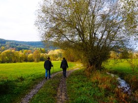 Wandern am Bach, © Gottfried Grossinger