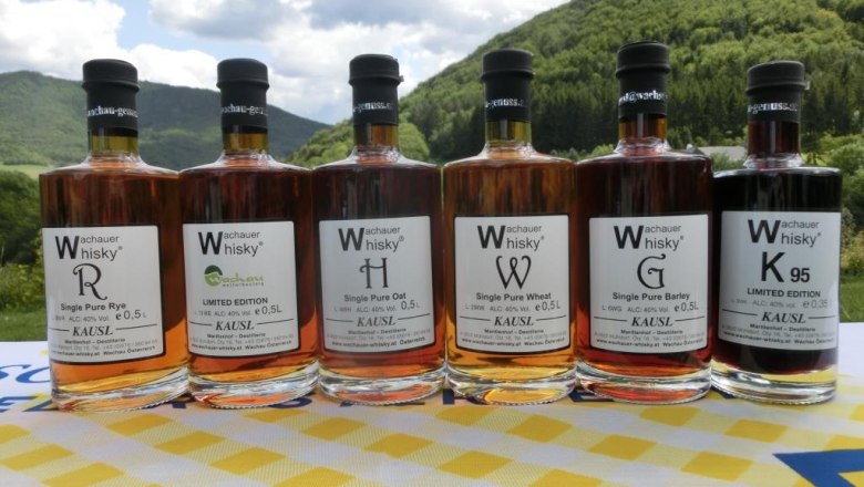 Wachauer Whiskysortiment beim Kausl, © Marillenhof Kausl