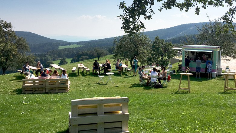 Entspannen auf der Wiese - mach' ein Päuschen!, © Päuschen