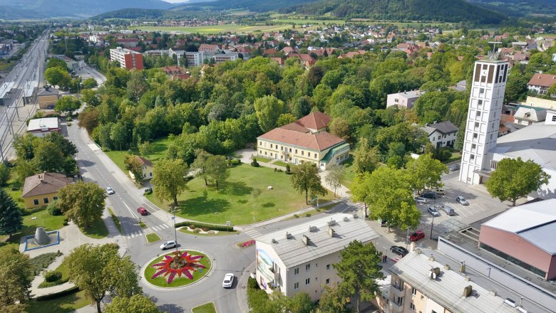 Stadtpark Ternitz mit Herrenhaus, © Stadtgemeinde Ternitz