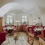 Im Wirtshaus im Brauhotel Weitra erwartet Sie traditionelle Waldviertler Küche in gemütlicher Atmosphäre. Hier genießen Sie regionale Klassiker wie Schweinsbraten und Mohnnudeln, dazu unser hauseigenes Bier – alles authentisch und mit viel Liebe zubereitet., © Sabine Biedermann