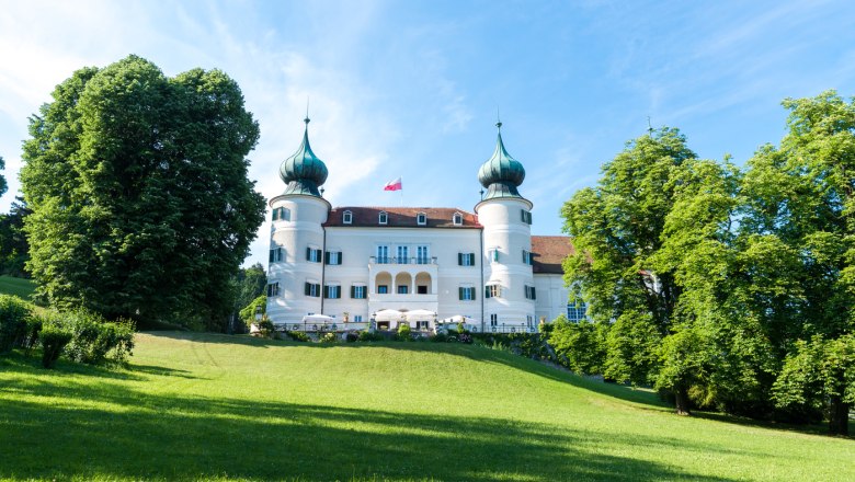 Die Löwenwiese auf der Südseite des Schlosses, © Schloss Artstetten