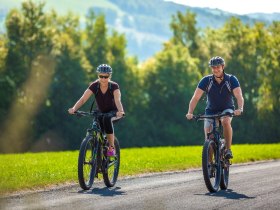 Haßbachtal-Route E-Bike, © Wiener Alpen / Christian Kremsl