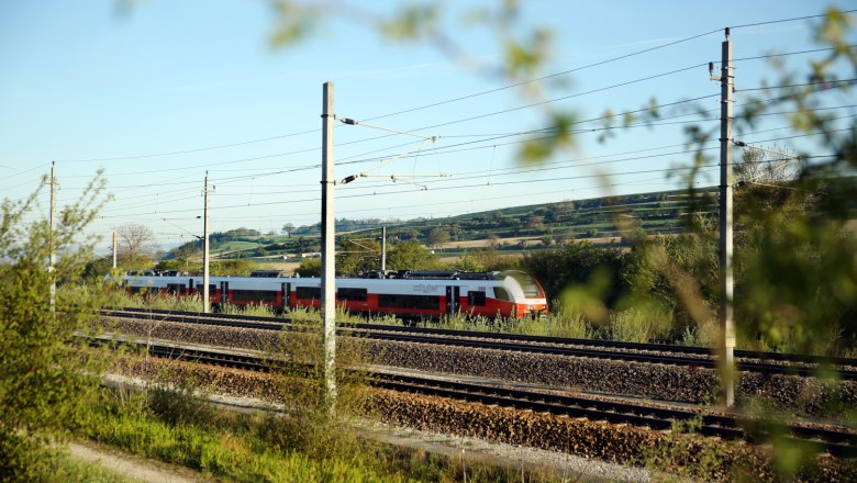 Zugverkehr Groß Sierning, © Weinfranz