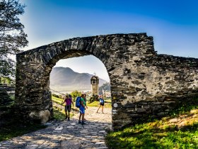 Rotes Tor in Spitz, © Donau NÖ Tourismus/Robert Herbst