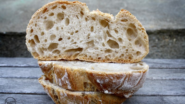 Luftiges Ciabatta mit rescher Kruste, © Bäckerei Braun