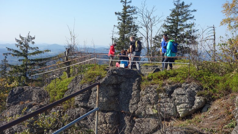 Aussichtsberg Burgsteinmauer, © Leo Baumberger