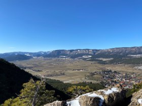 Aussicht vom Größenberg Richtung Schneeberg, Hohe Wand und über die Neue Welt, © Wiener Alpen in Niederösterreich