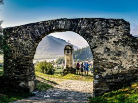 Rotes Tor in Spitz, © Robert Herbst