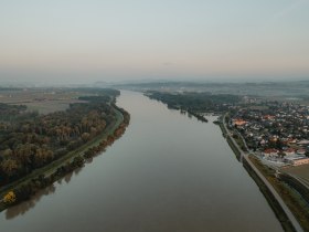 Drohnenaufnahme Au an der Donau Naarn im Machland, © WGD Donau Oberösterreich Tourismus GmbH