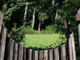 Landart Installation im Schlossparkt Eckartsau, © Donau Niederösterreich - Tourismusbüro Carnuntum-Marchfeld