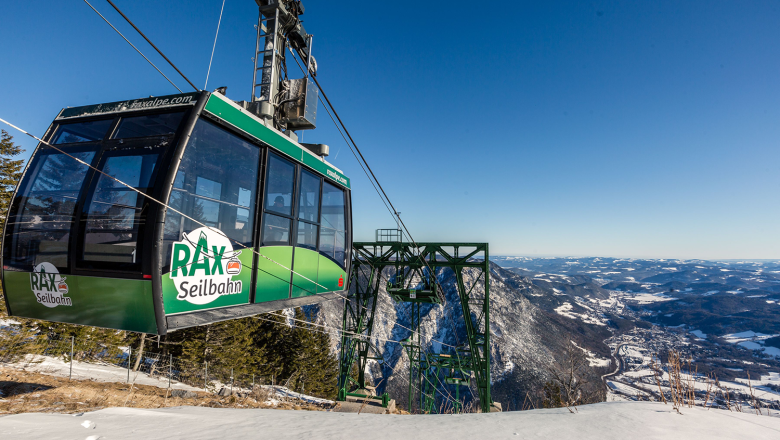 Die Rax-Seilbahn im Winter, © Raxalpen Touristik