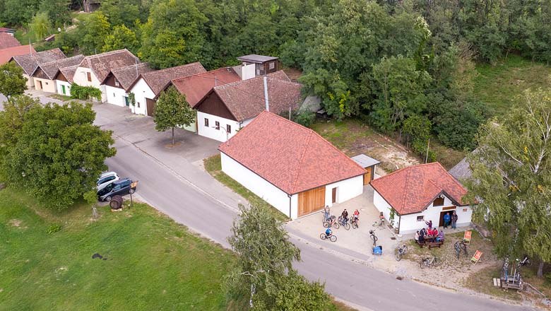 Keller-Wohlfühlplatz Jetzelsdorf, © Initiative Pulkautal / Mödl