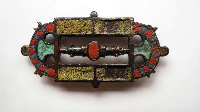 Roman belt fitting with enamel inlays Roman Museum Mautern, © Rudolf Kronister