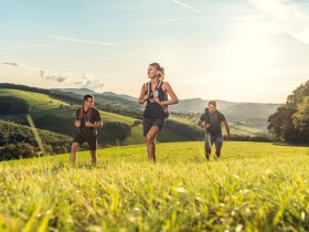 Wandern im Wienerwald, © Wienerwald Tourismus GmbH / Christoph Kerschbaum