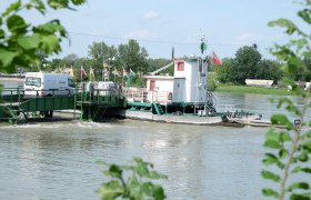 Donau Rollfähre bei Korneuburg-Klosterneuburg, © Benjamin Zibuschka