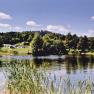 Blick über den Badeteich Richtung Campingareal, © Marktgemeinde St. Martin