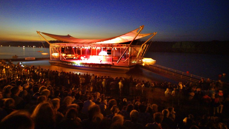 Donaubühne Tulln bei Nacht, © Lackinger