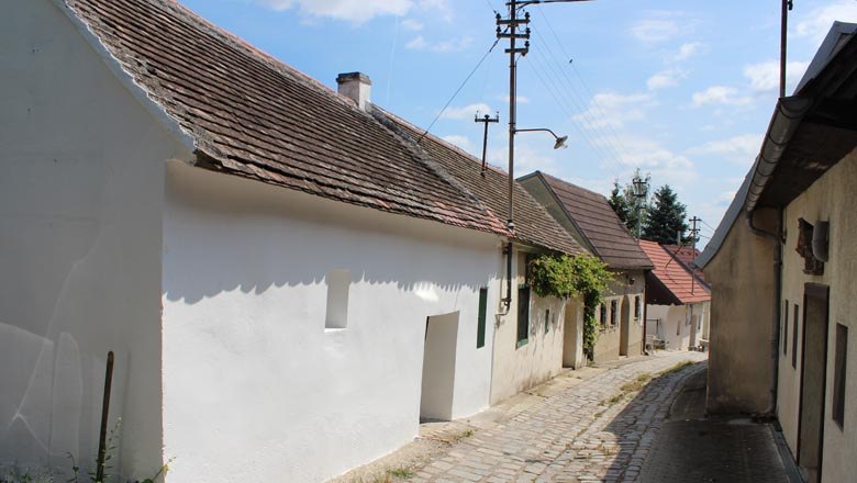 Kellergasse Hollabrunn, © Weinviertel Tourismus