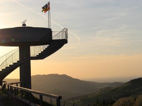 Aussichtswarte Voralpenblick auf 730 Metern Seehöhe, © Pöchacker - Mostviertel Tourismus