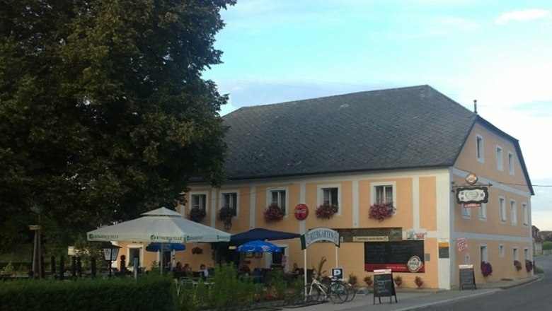 Gasthaus Vorderansicht, © Gasthaus Schiffmeister