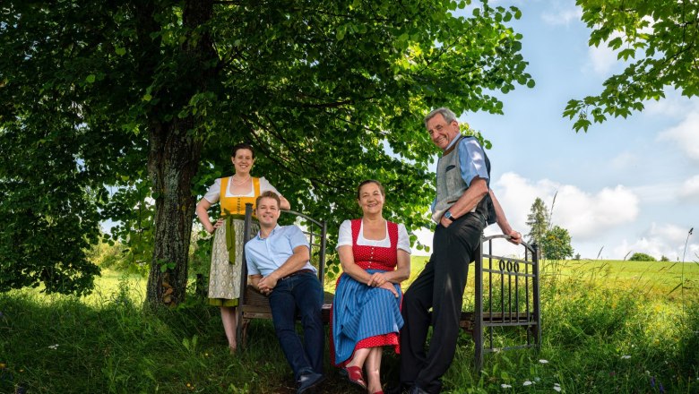 Mohnwirtfamilie Katharina, Markus, Rosemarie, Johann Neuwiesinger (c)Apolt, © Mohnwirt/Thomas Apolt